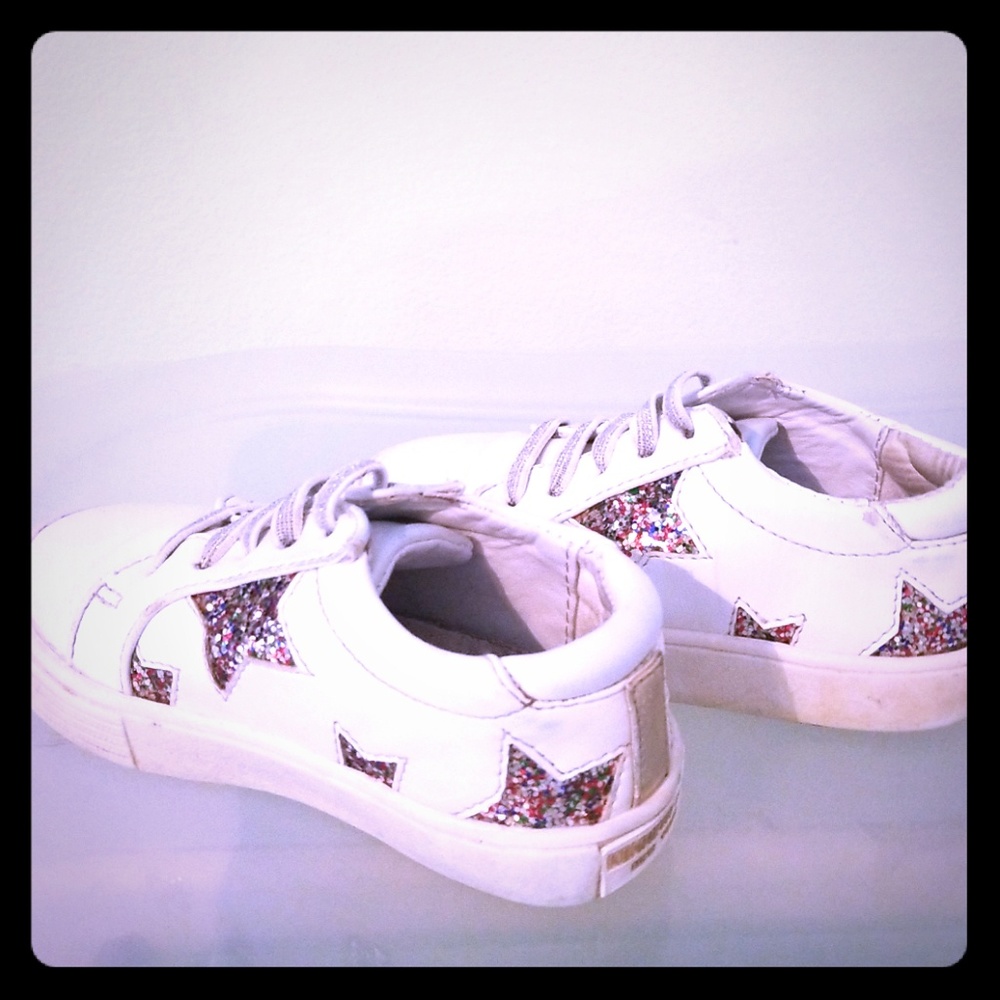 Kenneth Cole Reaction baby / toddler sneakers
